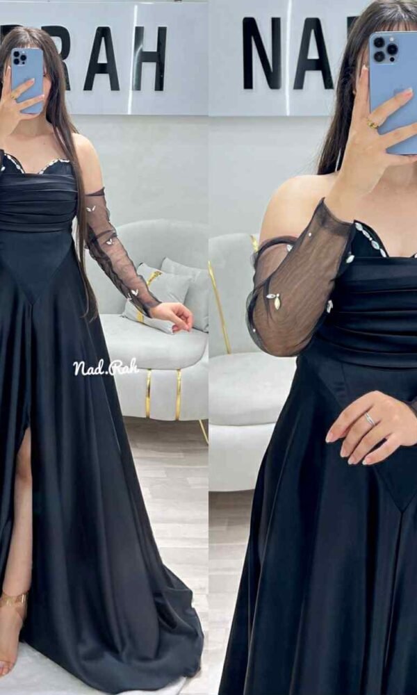 Alternative view of ROBE LOVE