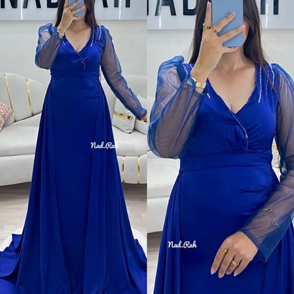 Alternative view of ROBE AURORA