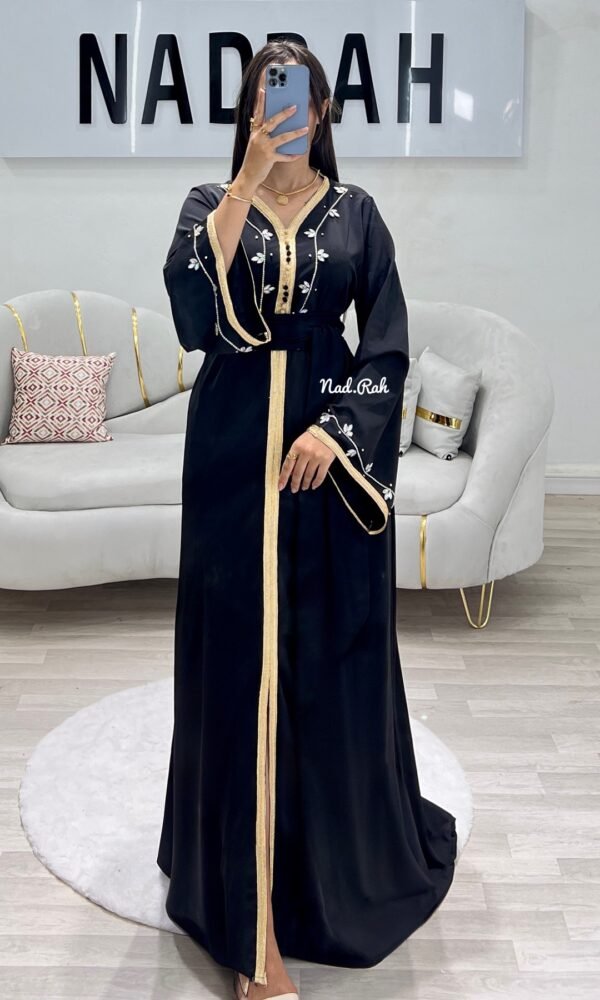 Alternative view of CAFTAN ALMASSA