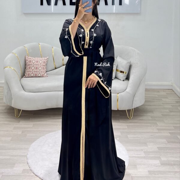 Alternative view of CAFTAN ALMASSA